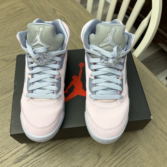 Nike Air Jordan Retro Rose size 5 - Picture 3 of 4